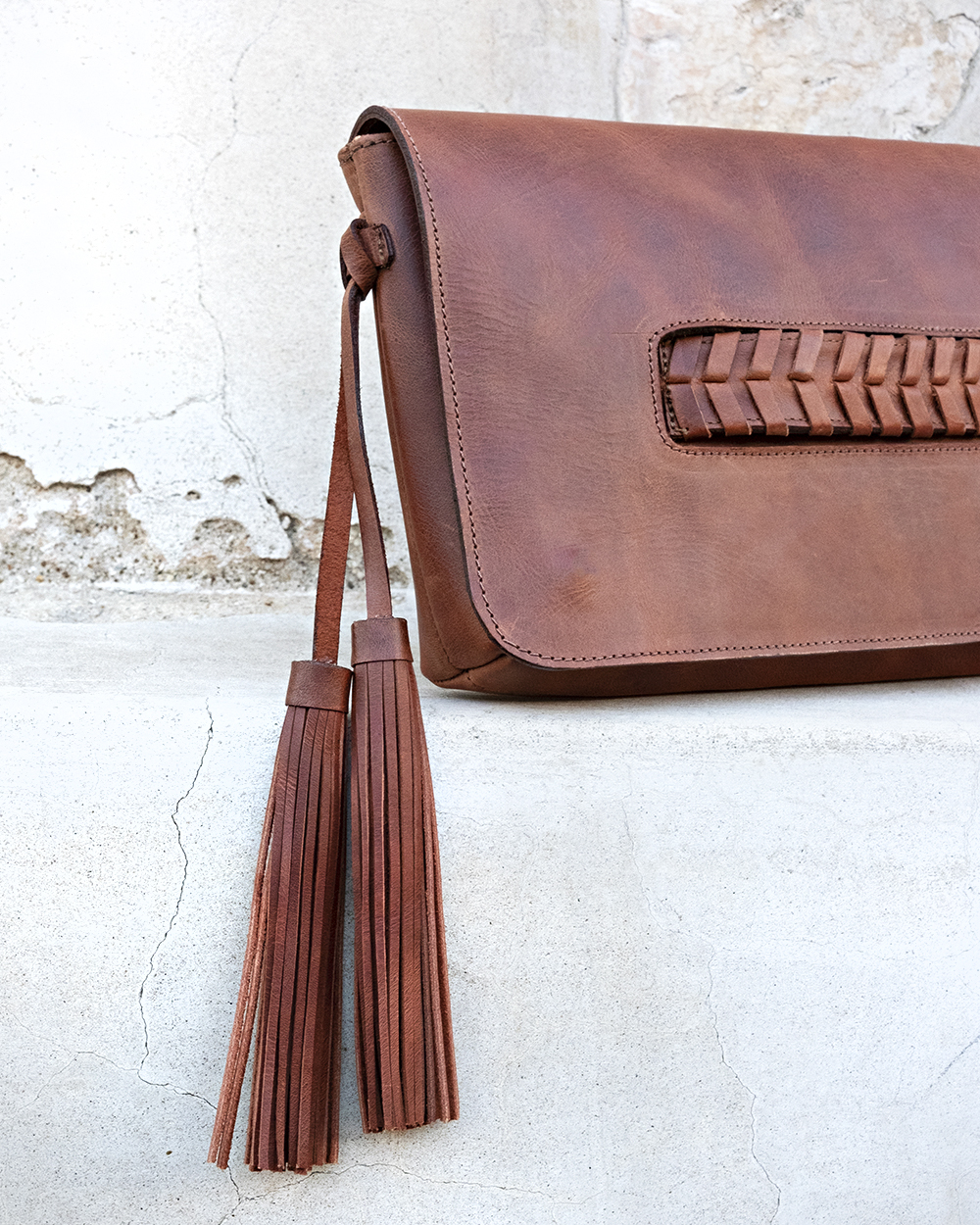 Leather Fold-Over Fringe Clutch Bag Tan