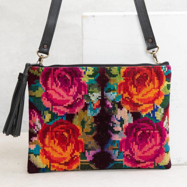 Caya Crossbody Clutch #0125